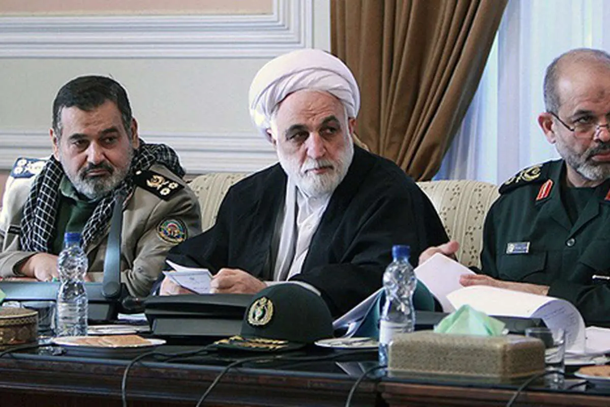 (تصاویر) نگاههای جالب در جلسه مجمع تشخیص