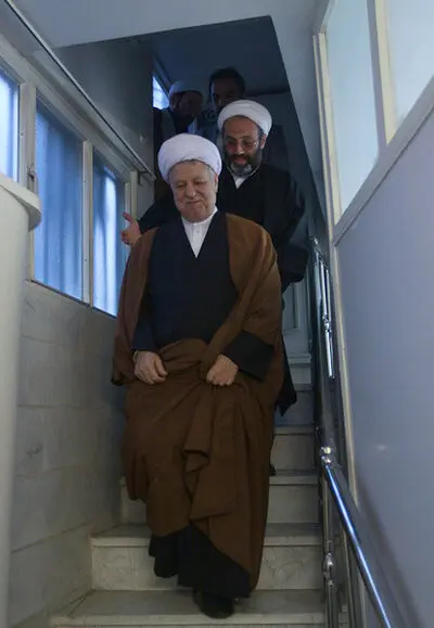 (تصاویر) هاشمی در منزل آقامجتبی تهرانی