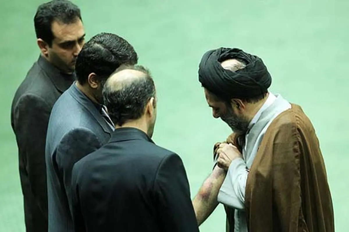 (تصویر) کبودی بدن نماینده روحانی مجلس