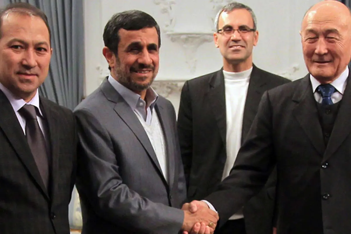 از حضور هنرمندان در جشنواره فیلم فجر و شوخی فوتبالیستها تا استقبال از سال جدید چینی و مسابقه عجیب ناخن