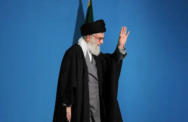 (تصاویر) دیدار همافران ارتش با رهبر انقلاب