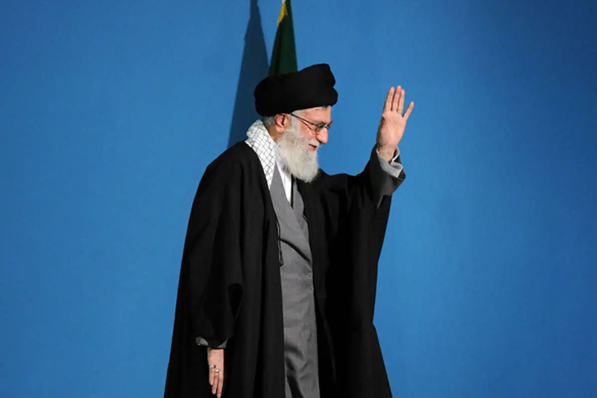 (تصاویر) دیدار همافران ارتش با رهبر انقلاب