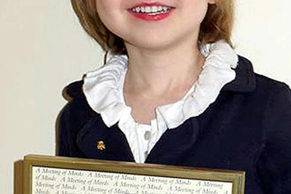 دختر سه ساله از هاوکینگ پیشی گرفت