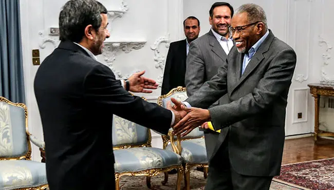 از اجرای علنی حد سرقت و کنسرت خوانندگان محبوب جوانان تا شکار دوربین از اوباما و رقص حیوانات