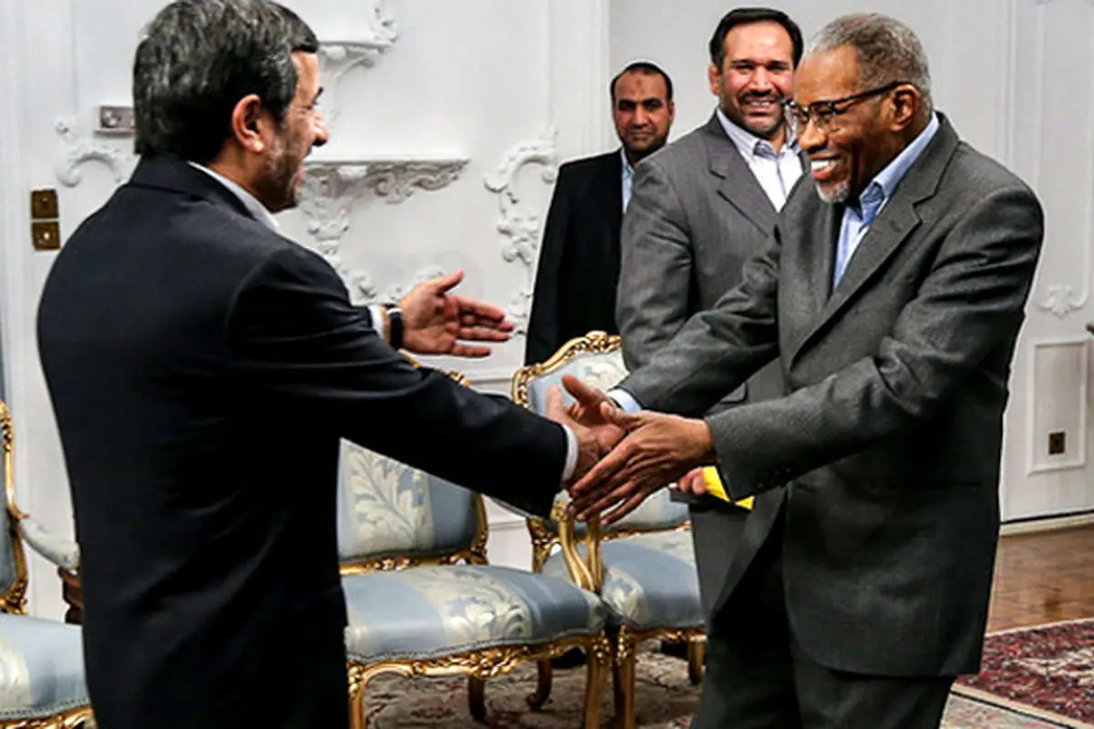 از اجرای علنی حد سرقت و کنسرت خوانندگان محبوب جوانان تا شکار دوربین از اوباما و رقص حیوانات