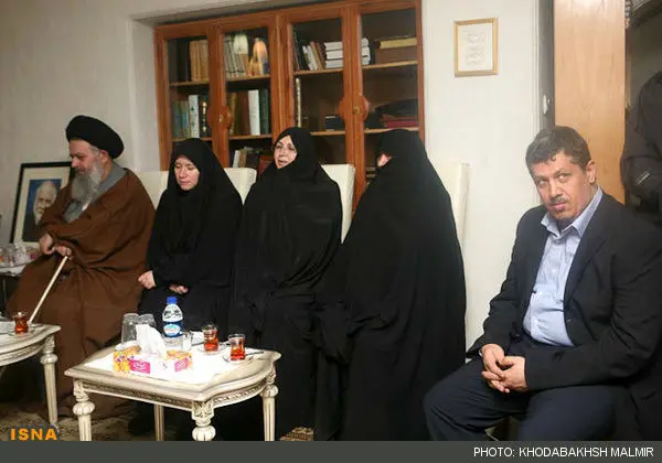 (تصویر) حضور مهدی هاشمی در منزل مرحوم حبیبی