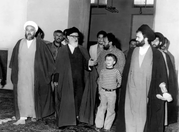 (تصاویر) آلبوم خاطرات سید احمد خمینی