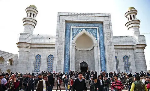 (تصویر) حضور جلیلی در نماز جمعه آلماتی