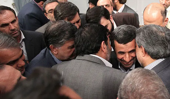 دیدارهای نوروزی احمدی‌نژاد و مشایی، زندگی در روستای محروم، آلودگی طبیعت، دردسر مردم...