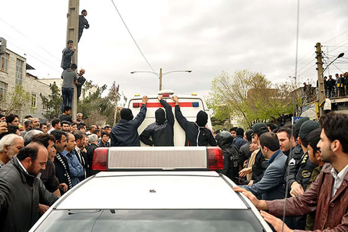 (تصاویر) بازسازی صحنه سرقت طلافروشی