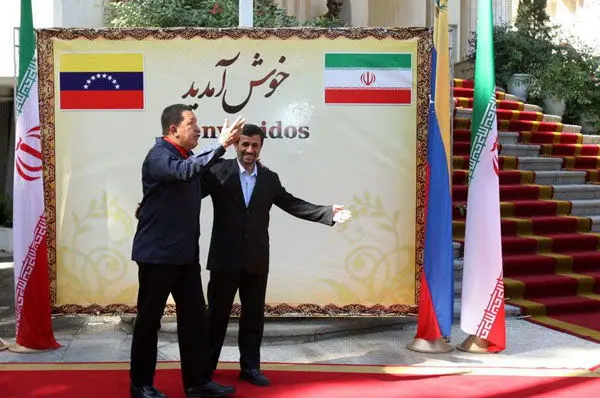 (تصاویر) آلبوم خاطرات احمدی‌نژاد و هوگو چاوز