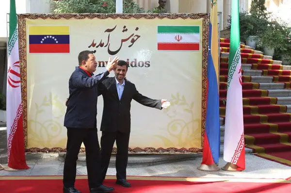 (تصاویر) آلبوم خاطرات احمدی‌نژاد و هوگو چاوز