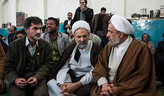 بزرگداشت آیت‌الله خوشوقت و سیمین دانشور، سقوط درختان روی خودروها، تفریح در برف، گریه...
