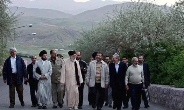 فرزندان رهبر انقلاب این روزها چه می‌کنند؟
