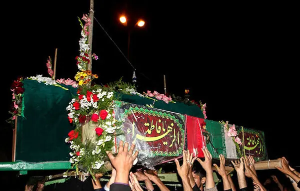 (تصاویر) تشییع نمادین حضرت زهرا(س)