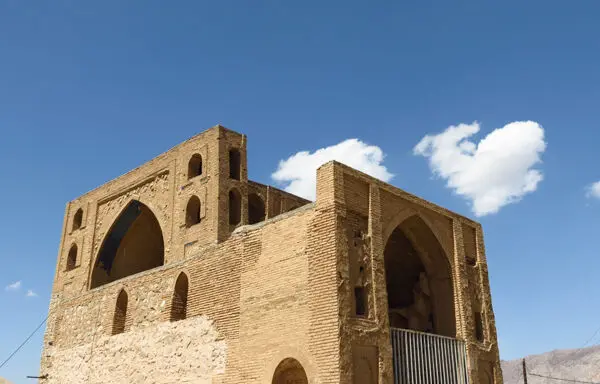 (تصاویر) شاهکار‌ معماری اصفهان در خطر‌ نابودی