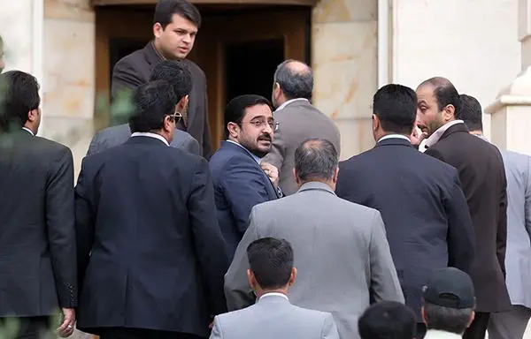 (تصاویر) خروج عسگراولادی از دادگاه کهریزک!