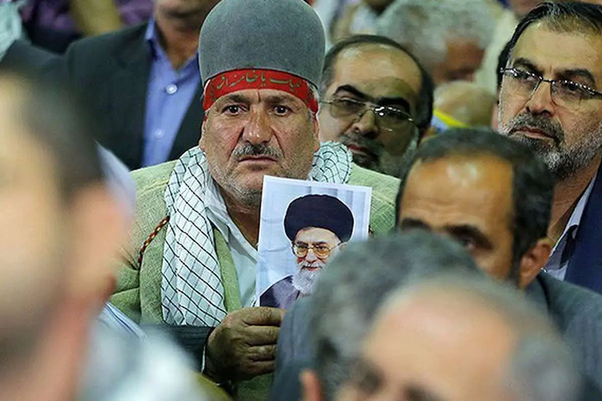 دیدار اقشار مختلف با مقام معظم رهبری، شوخی نمایندگان در مجلس، حاشیه دادگاه کهریزک،...