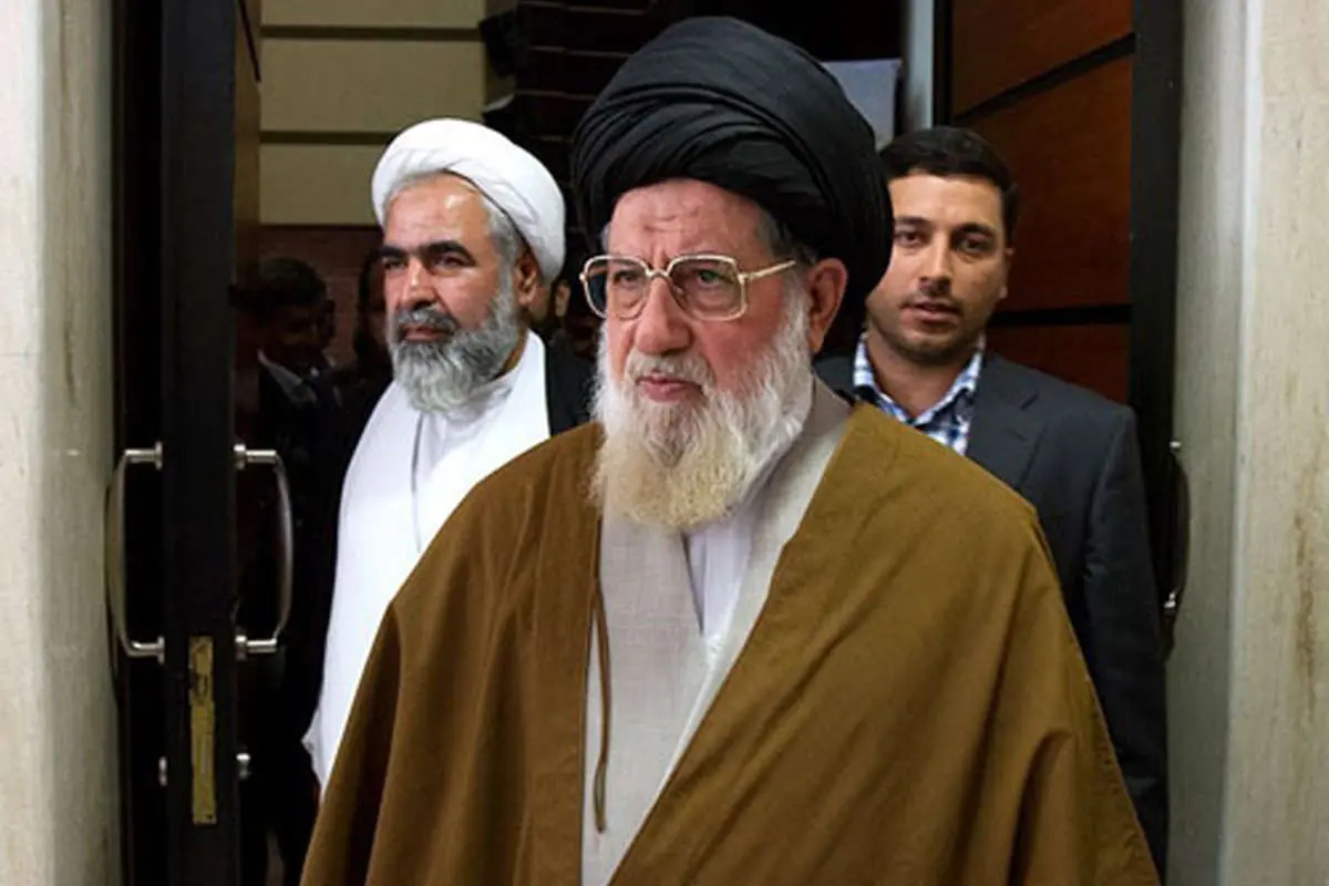 (تصاویر) رونمایی خاطرات سیدمحمد خامنهای
