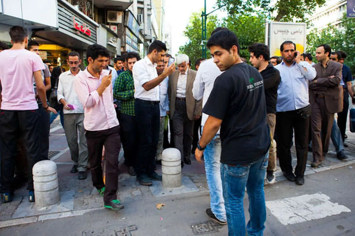 (تصاویر) عارف در خیابان‌های تهران