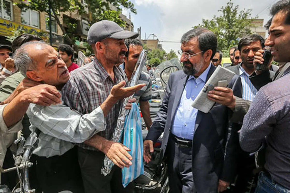 (تصاویر) محسن رضایی در کفشفروشی