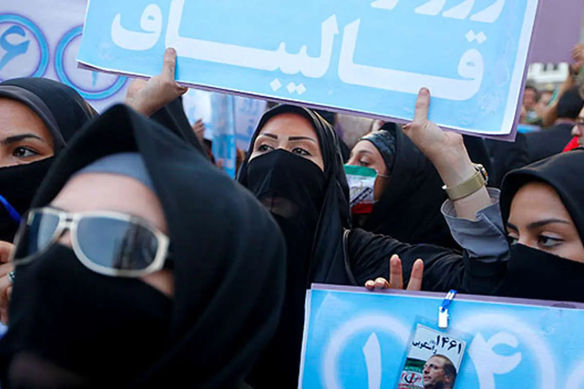 هیجان چند روز مانده به انتخابات، هواداران نامزدهای انتخابات، درگیری مخالفان دولت...