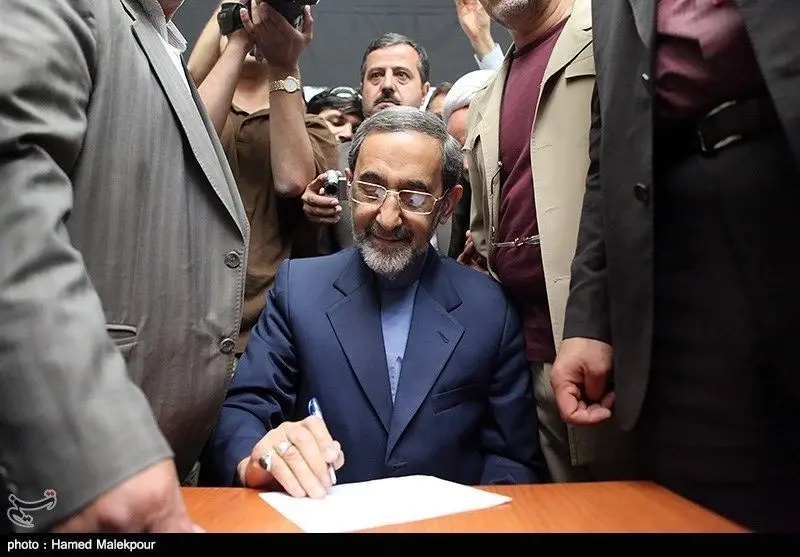 (تصاویر) روحانی و ولایتی رای‌دادند