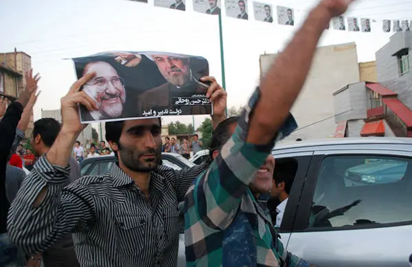 (تصاویر) جشن‌ پیروزی‌روحانی در شهرها(2)