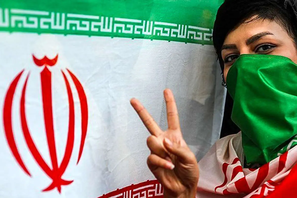 جشن صعود تیم ملی به جام جهانی، شادی مردم در خیابانها، شهر به شهر با جشن پیروزی،...
