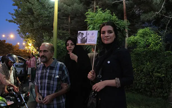 (تصاویر) تجمع هوادارن نامزدها پس از مناظره