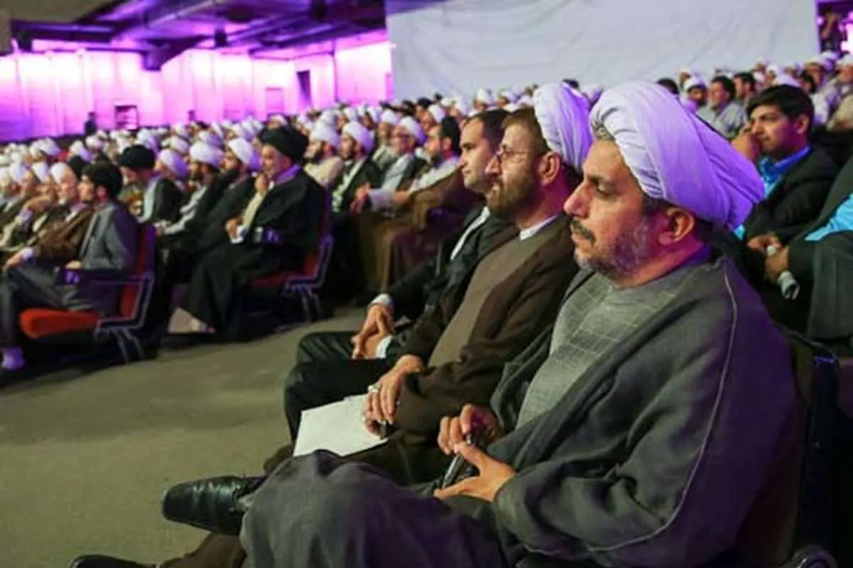 (تصاویر) نشست روحانی با روحانیون