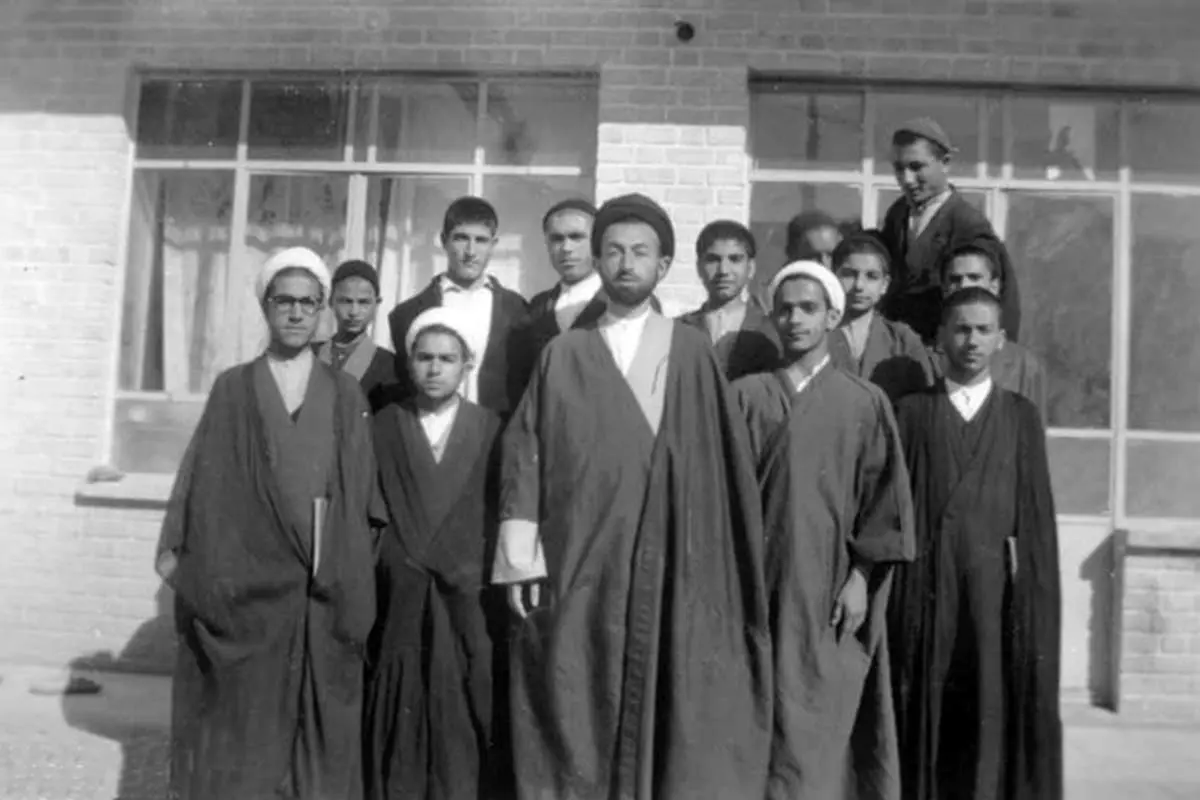 (تصاویر) روحانی در دوران طلبگی