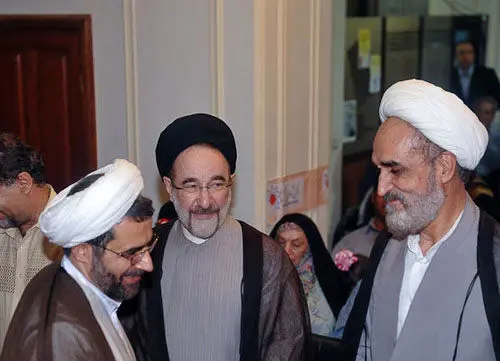 (تصاویر) خاتمی در افطاری شاعران