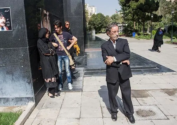 (تصاویر) تشییع پیکر محمود استادمحمد