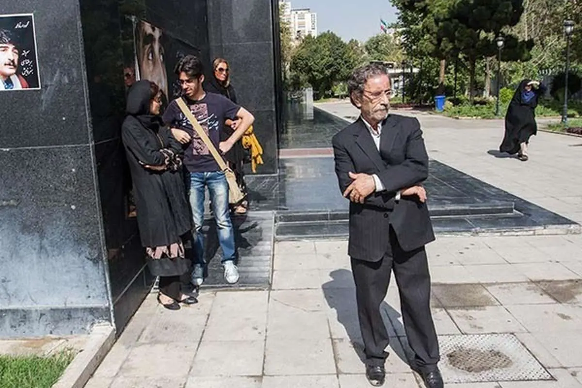 (تصاویر) تشییع پیکر محمود استادمحمد