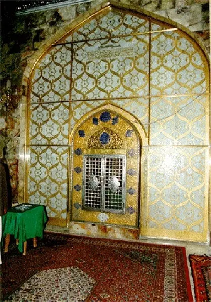 (تصاویر) محل ضربت خوردن حضرت علی(ع)