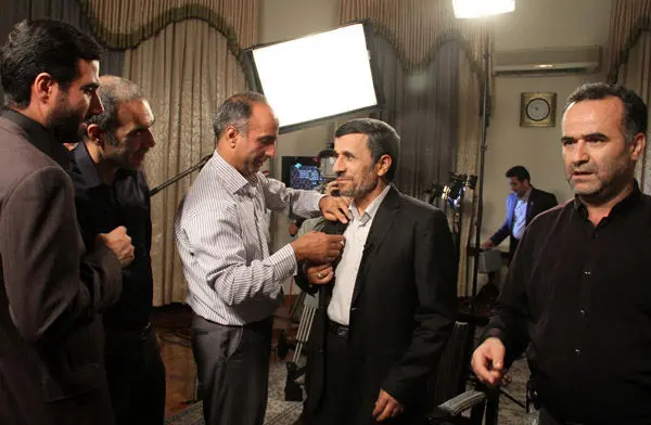 (تصاویر) احمدی‌نژاد در آخرین گفتگوی خبری