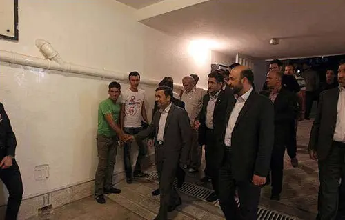 (تصاویر) احمدی‌نژاد در پشت صحنه "مادرانه"