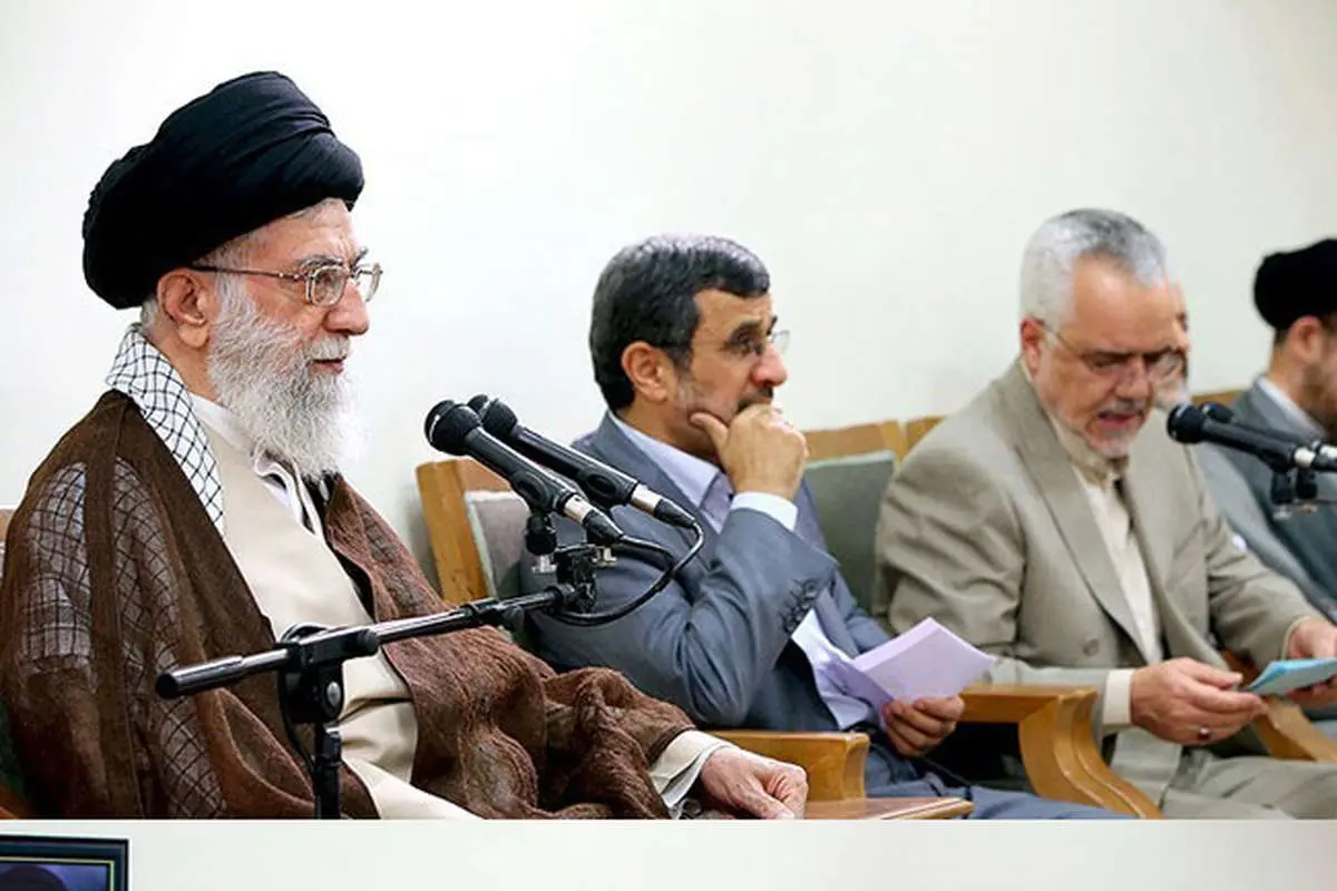 ضیافت افطار هنرمندان، شوخیهای احمدینژاد و والیبالیستها، کردستان، کمبودها و کودکانههای...