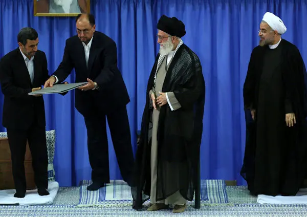 (تصاویر) لحظه تنفیذ حسن روحانی