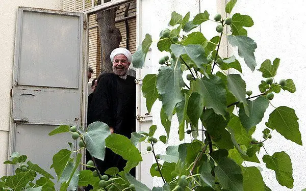 (تصاویر) ورود روحانی به پاستور