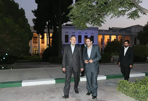 (تصاویر) افطاری لاریجانی به خانواده نمایندگان