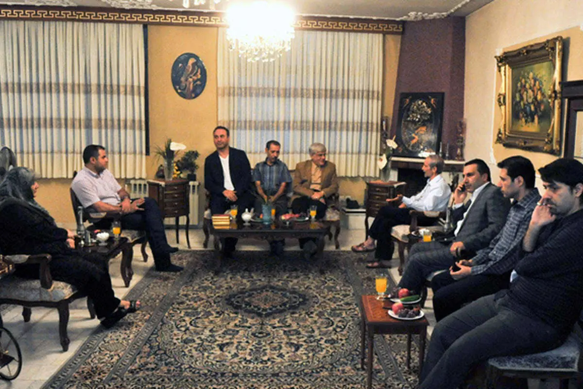 (تصاویر) عارف در خانه کوهنوردان مفقودشده