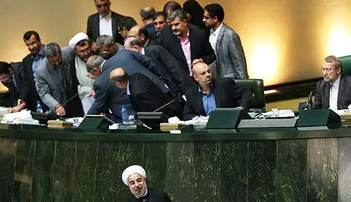 در "گردنه‌"ای که در آن به پیش می‌رویم!