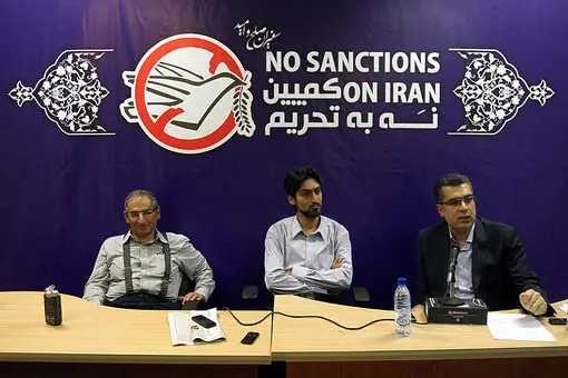 زیباکلام: باید تحریم‌ها را واقع‌بینانه تحلیل کرد