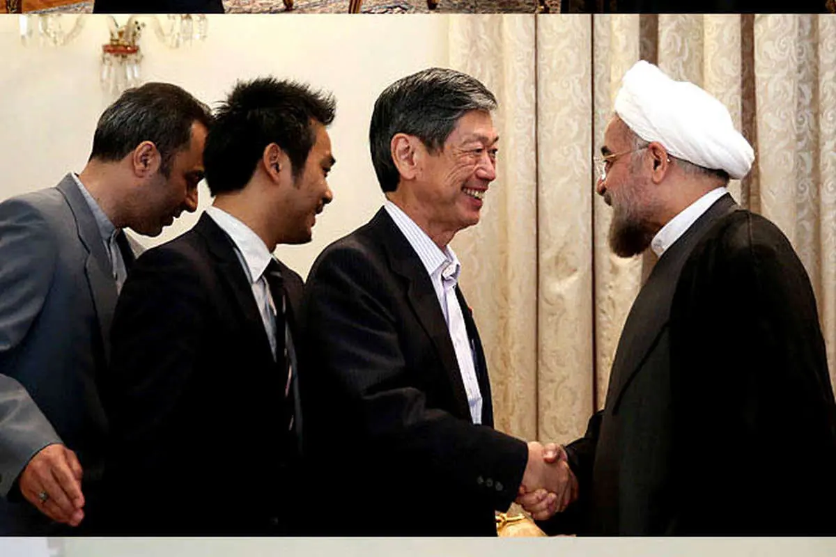 قربانی پیش پای احمدینژاد، واژگونی خودرو، دردسرهای بدحجابان، مهمان ویژه برای اکران...