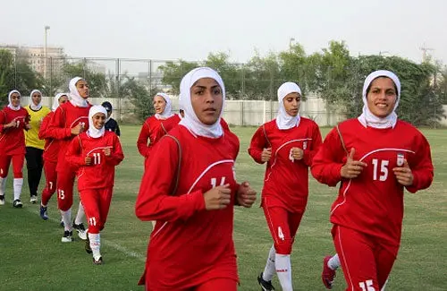 بانوی فوتبالیستی که عضو شورای شهر شد