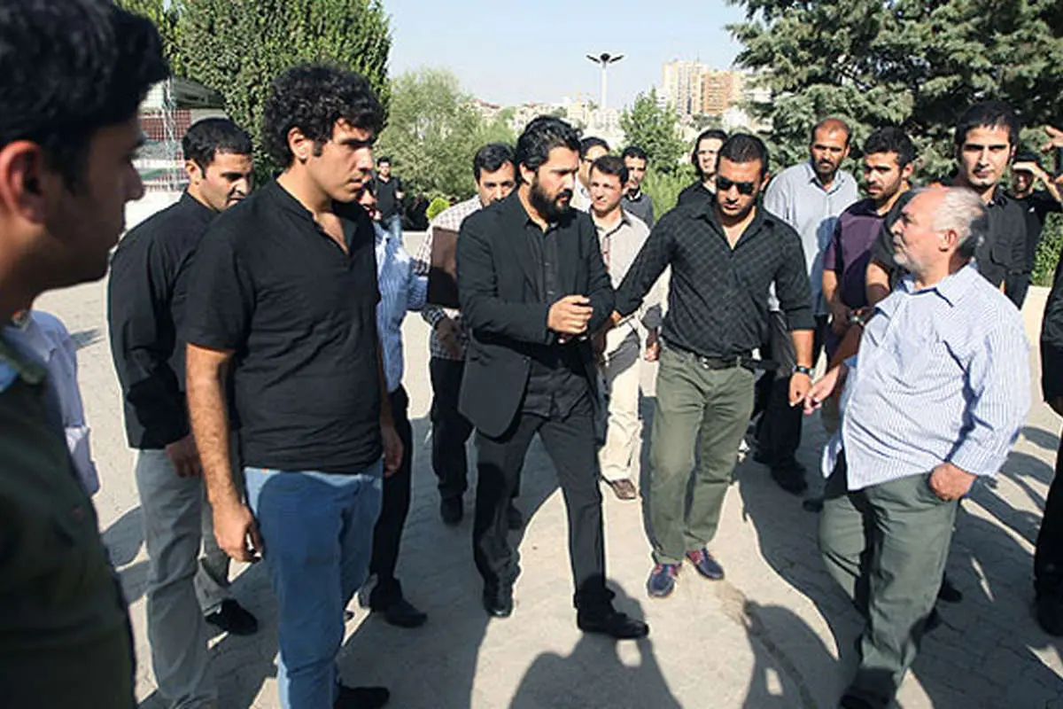 (تصاویر) هنرمندان در مراسم ترحیم پدر حامد بهداد