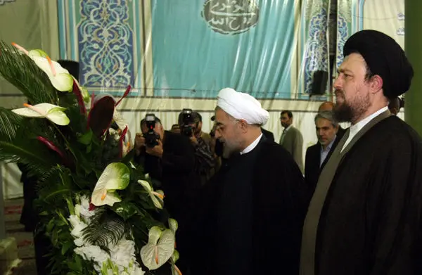 (تصاویر) روحانی و هیئت دولت در حرم امام(ره)