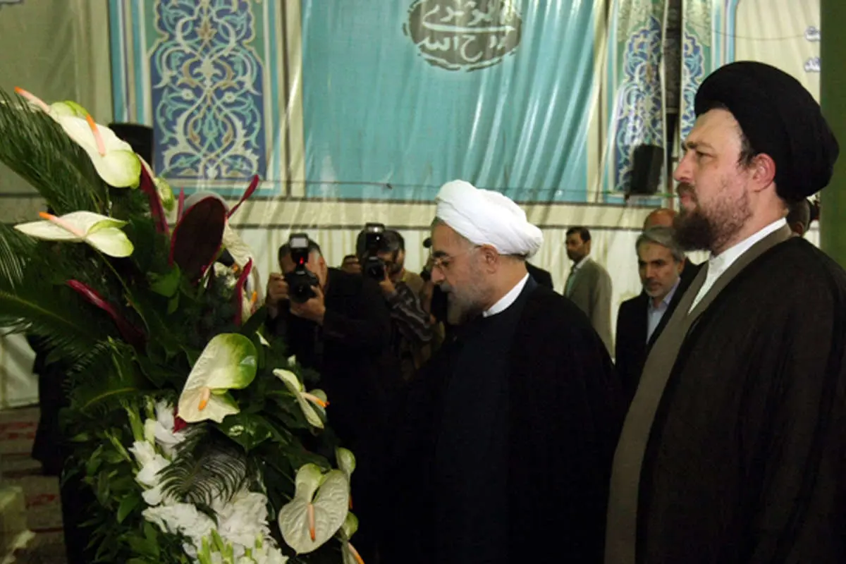 (تصاویر) روحانی و هیئت دولت در حرم امام(ره)